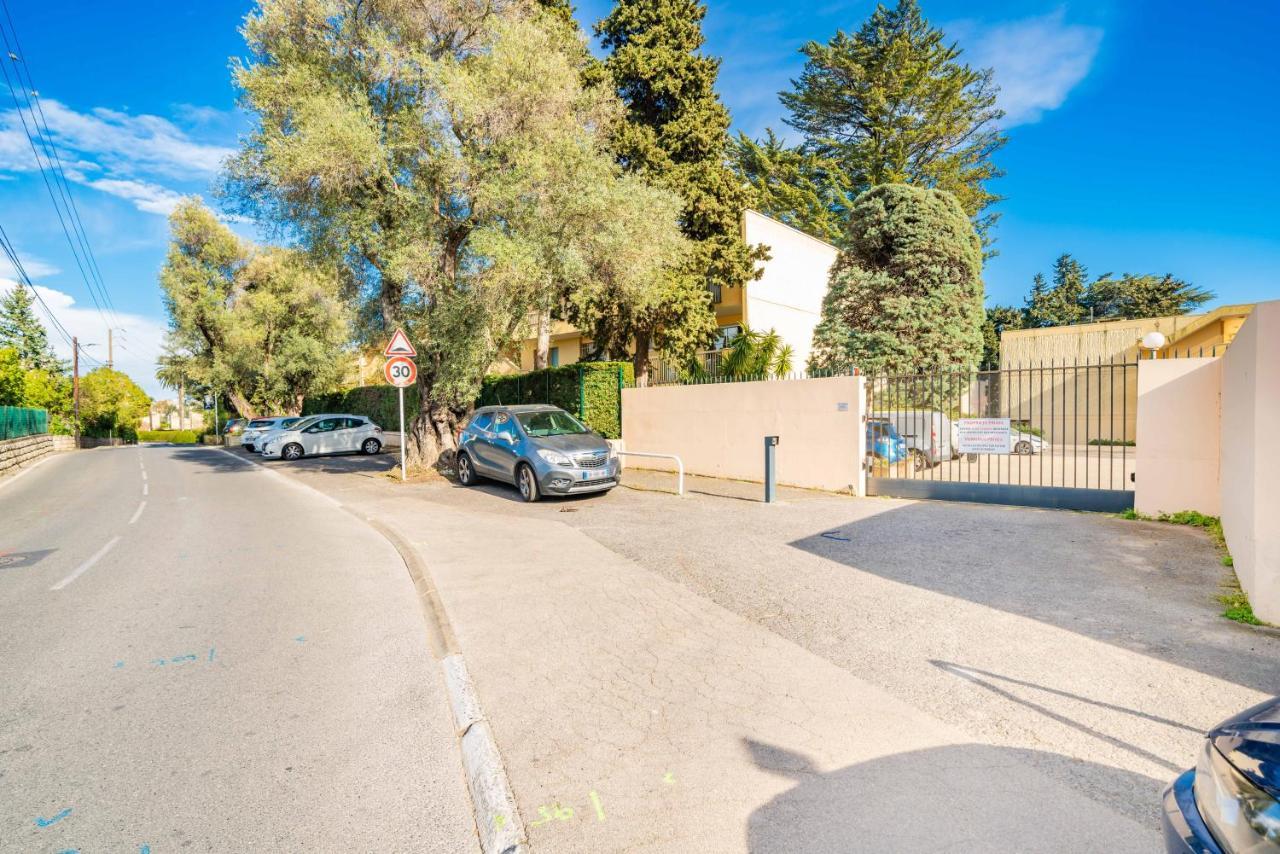 Spacious Apartment At A 5 Min Walk From The Beach Antibes Dış mekan fotoğraf