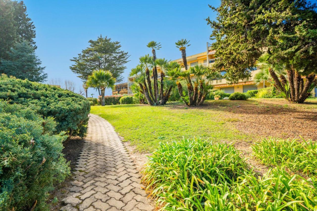 Spacious Apartment At A 5 Min Walk From The Beach Antibes Dış mekan fotoğraf